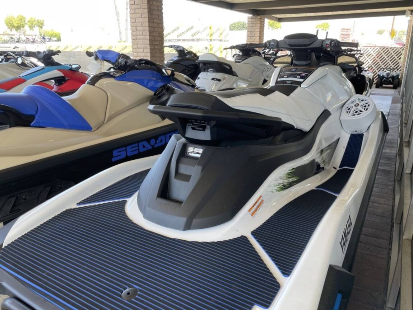 A photo of this 2026 Yamaha VX Deluxe with Audio