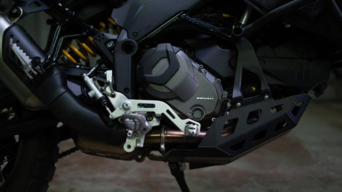 A photo of this 2023 Ducati DESERT X 937
