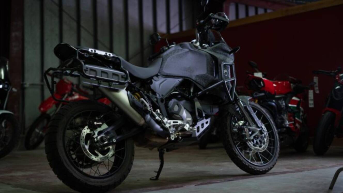 A photo of this 2023 Ducati DESERT X 937