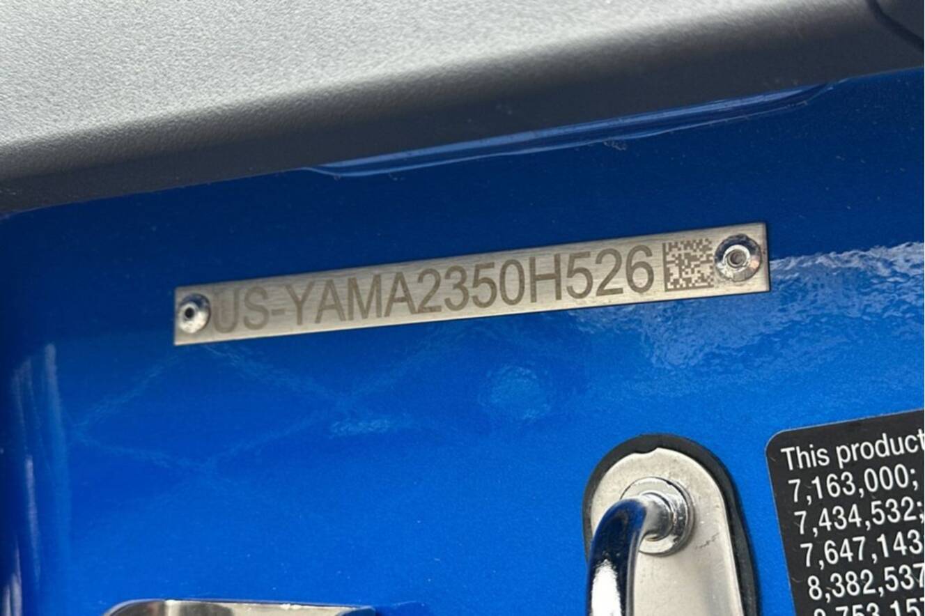 A photo of this 2026 Yamaha JETBLASTER PRO 3-AZURE BLUE/LUNAR YELLOW