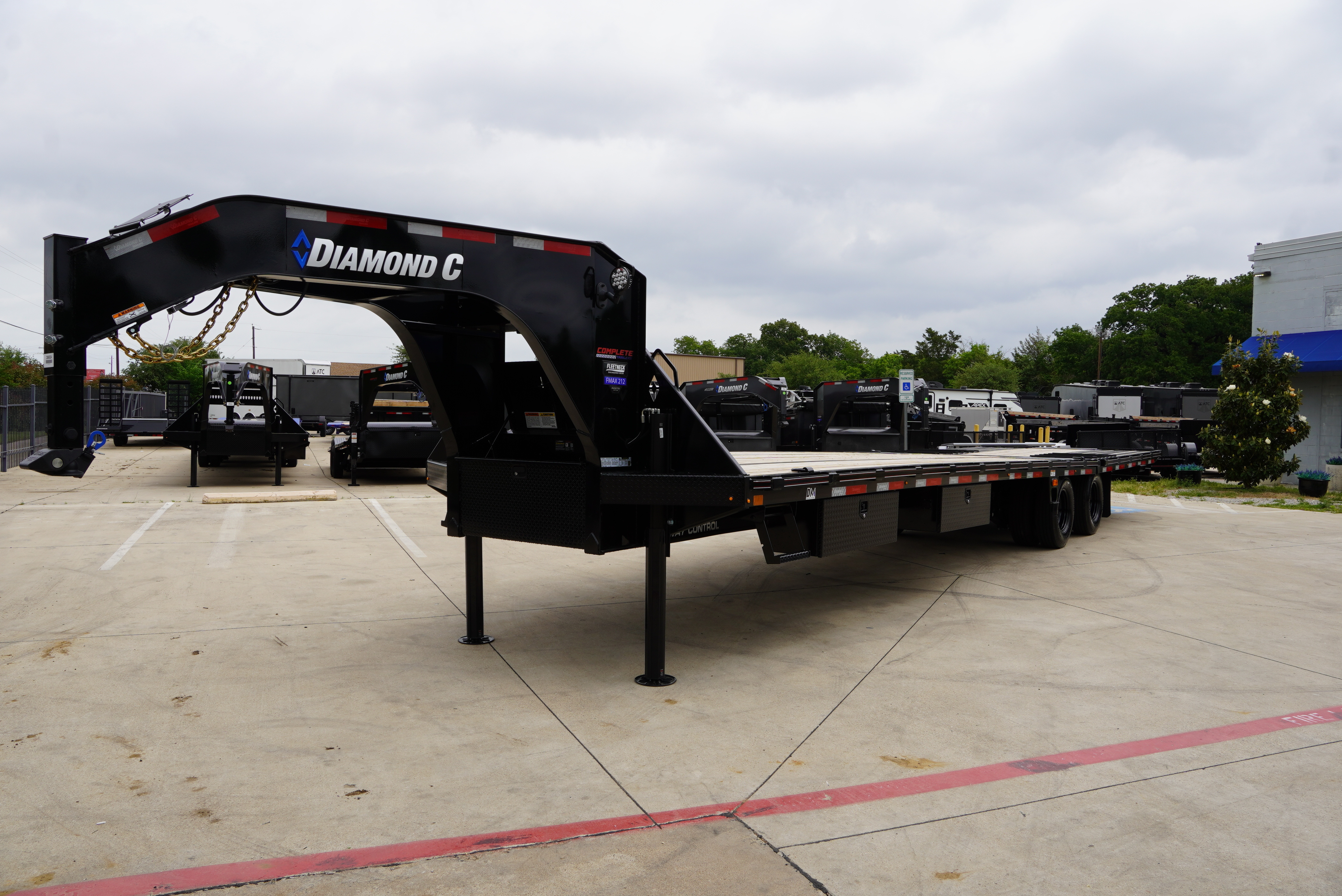 2026 Diamond C FMAX212 35' Pacesetter Edition. in Keller, TX