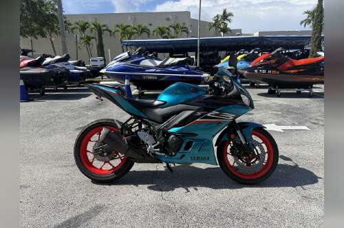 2021 Yamaha YZF-R3 ABS in deerfield beach FL