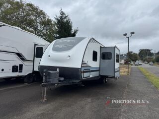 2017 FOREST RIVER SURVEYOR 245BHS