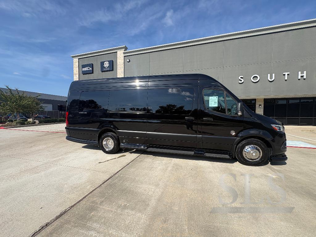 2027 Ogv Luxury Coach V-Drive 10RJ 170E in houston TX