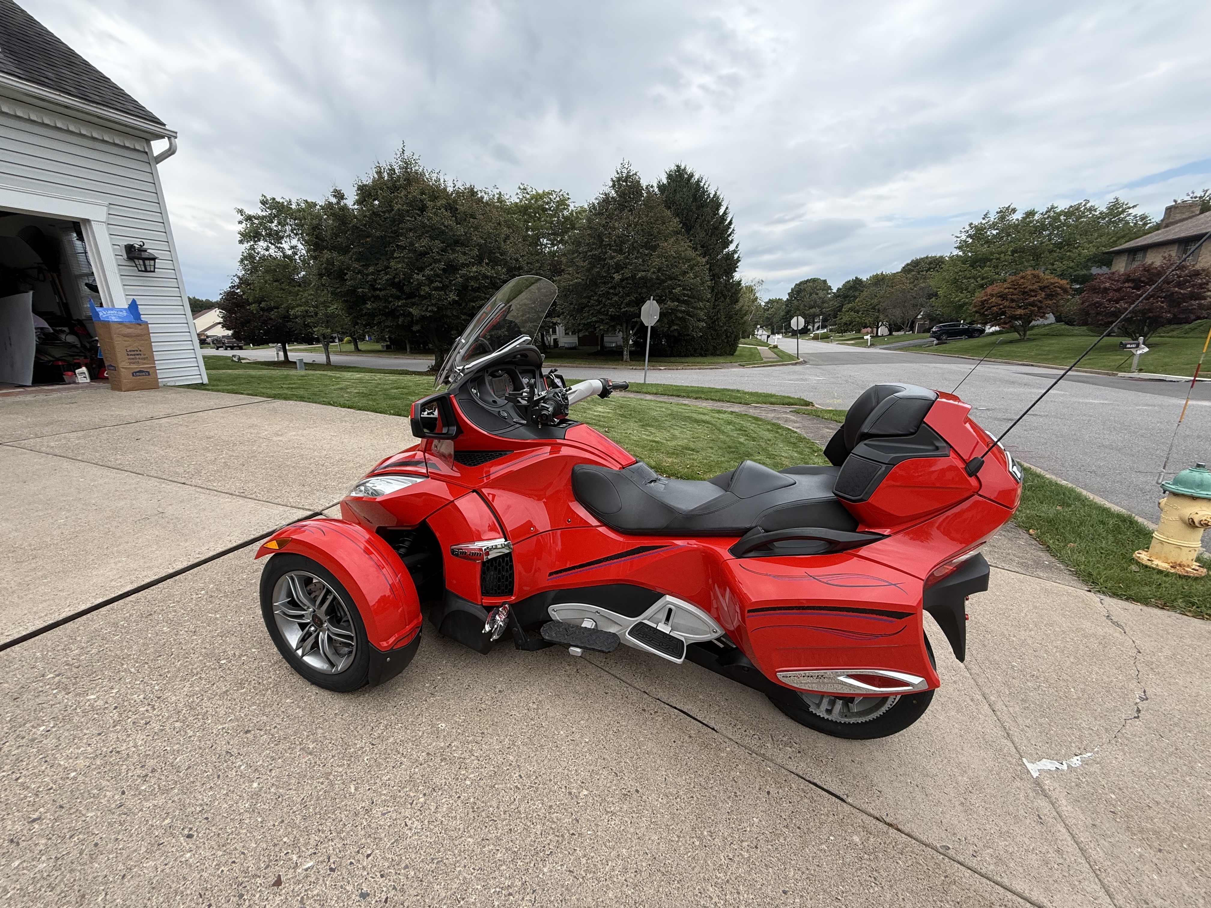 2012 Can-Am SPYDER RT BASE BASE in Hazleton, PA