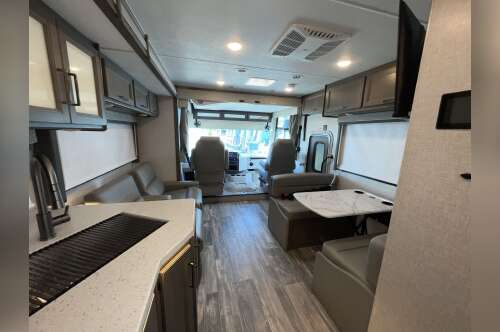 2024 Thor HURRICANE 29M in akron OH