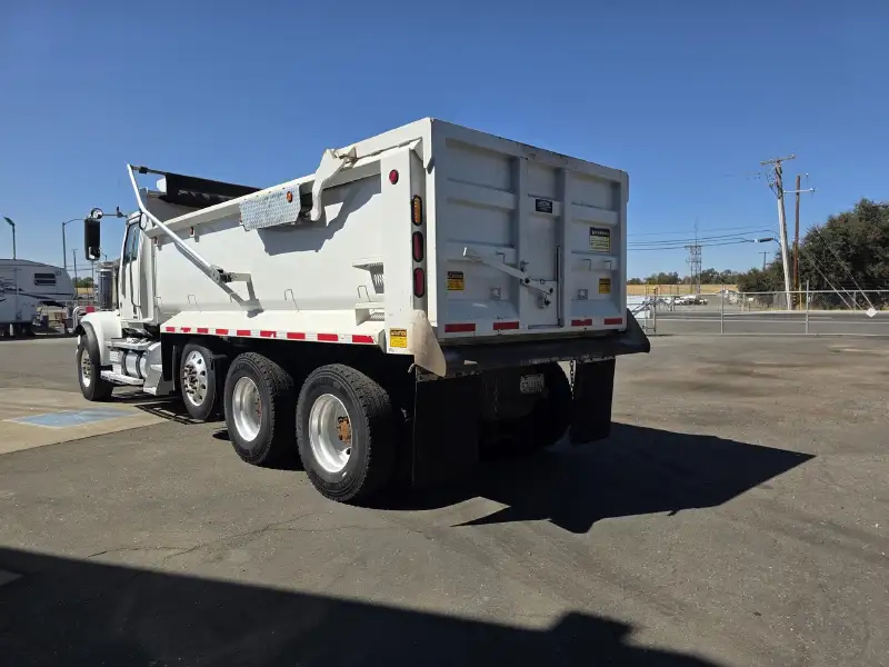 2020 WESTERN STAR 4900FA