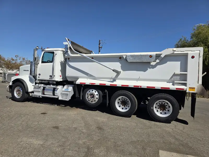 2020 WESTERN STAR 4900FA