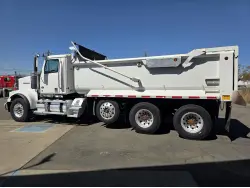 2020 WESTERN STAR 4900FA