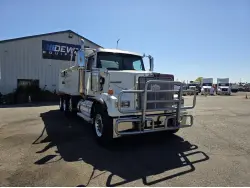 2020 WESTERN STAR 4900FA