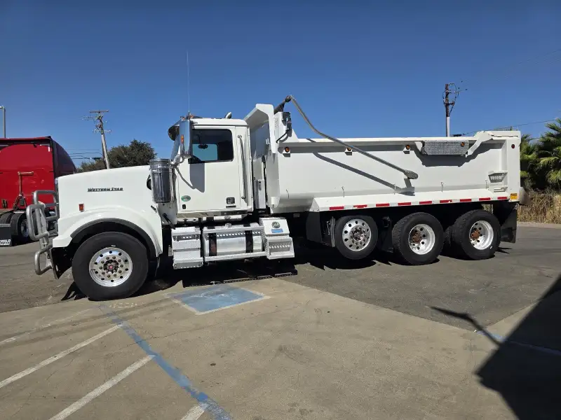 2020 WESTERN STAR 4900FA