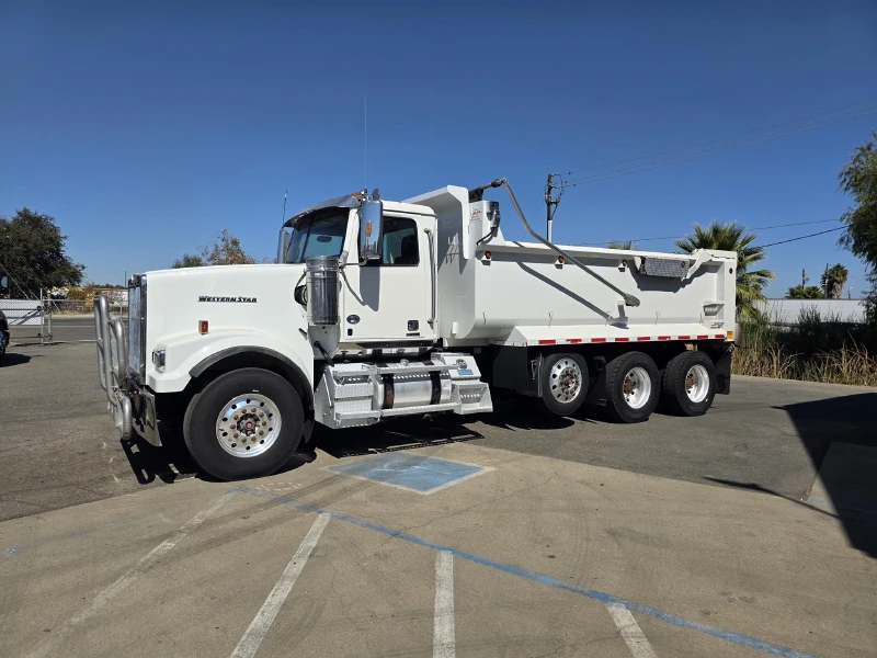 2020 WESTERN STAR 4900FA