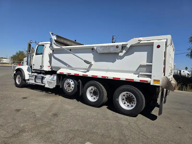 2020 WESTERN STAR 4900FA