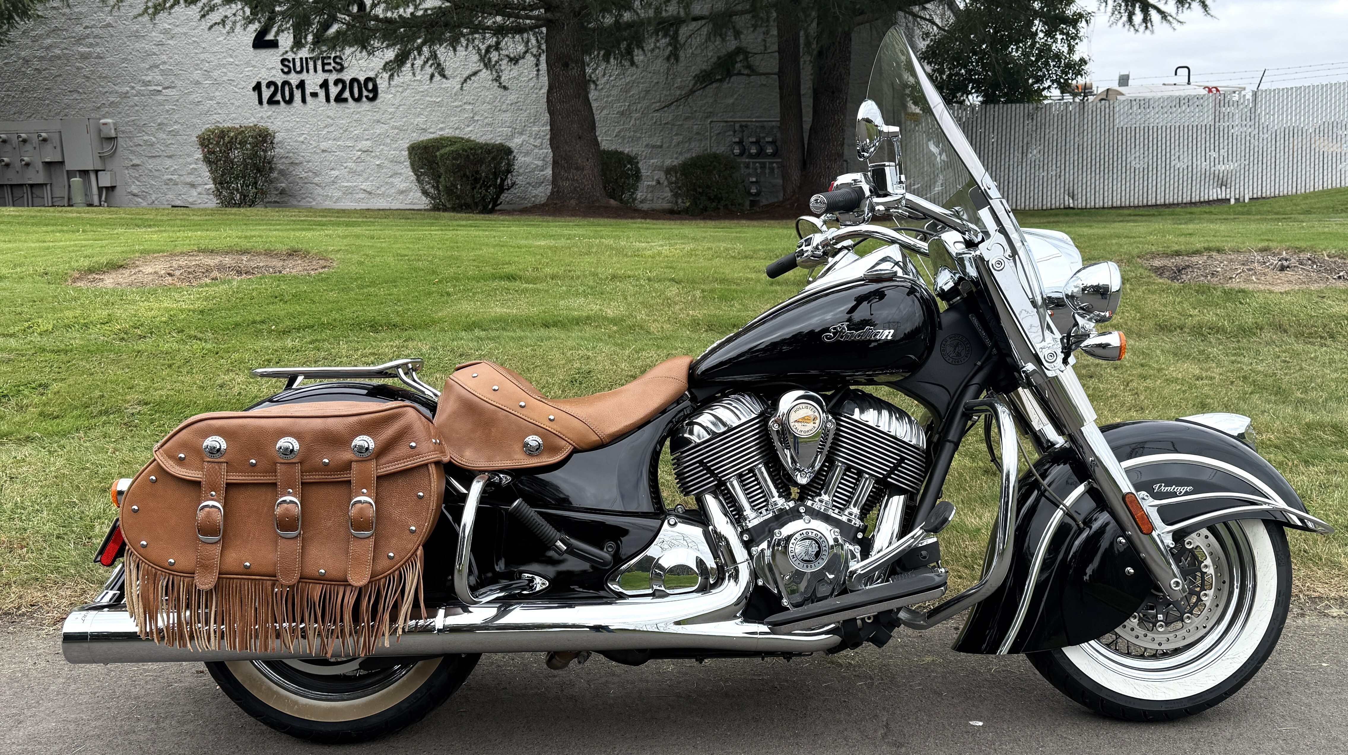 2015 Indian CHIEF VINTAGE VINTAGE in Hillsboro, OR