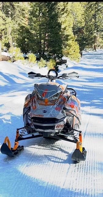 2022 Ski-Doo SUMMIT SP 850R E TEC BASE in chico CA
