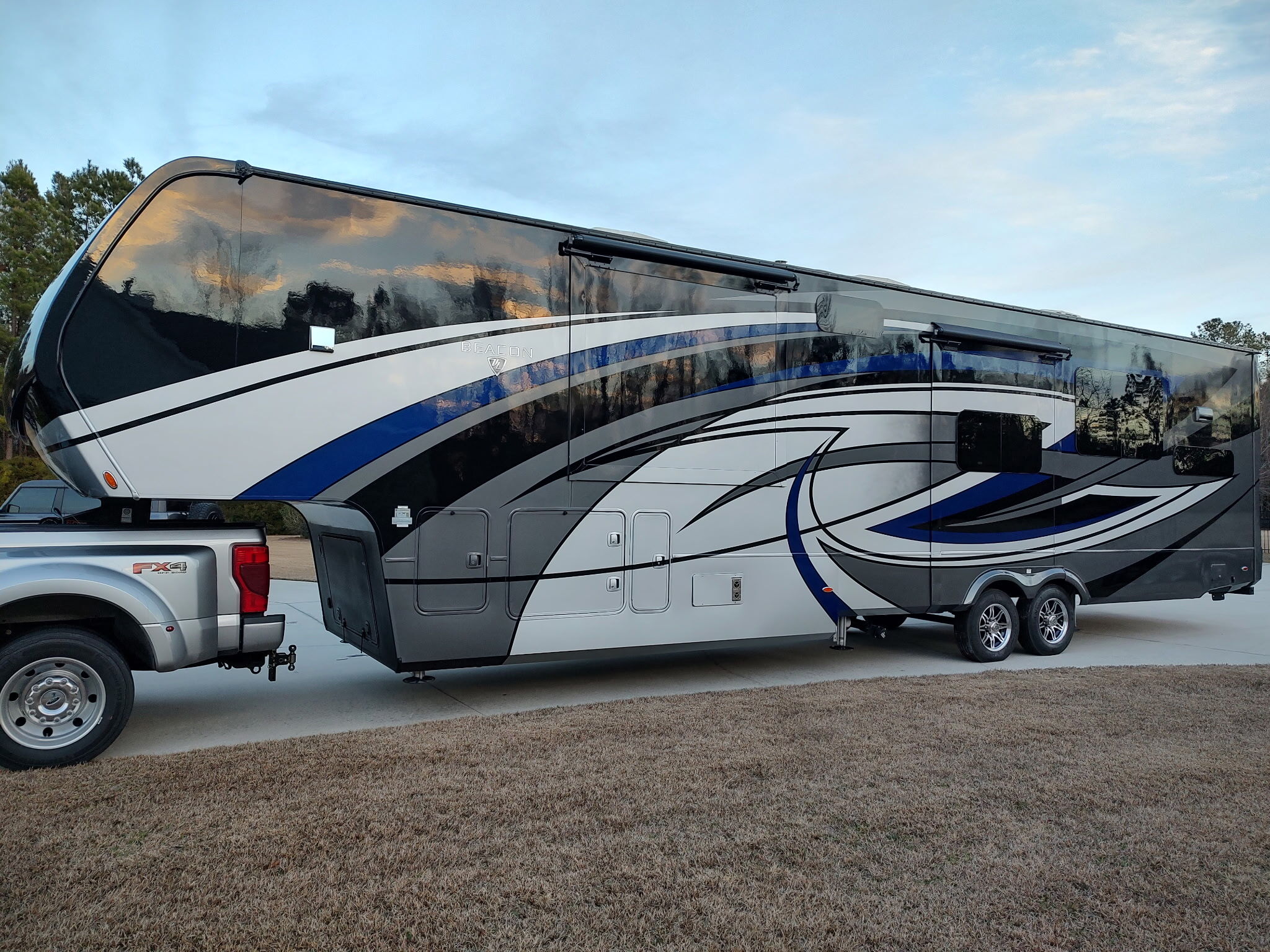 2022 Vanleigh BEACON 41LKB RV