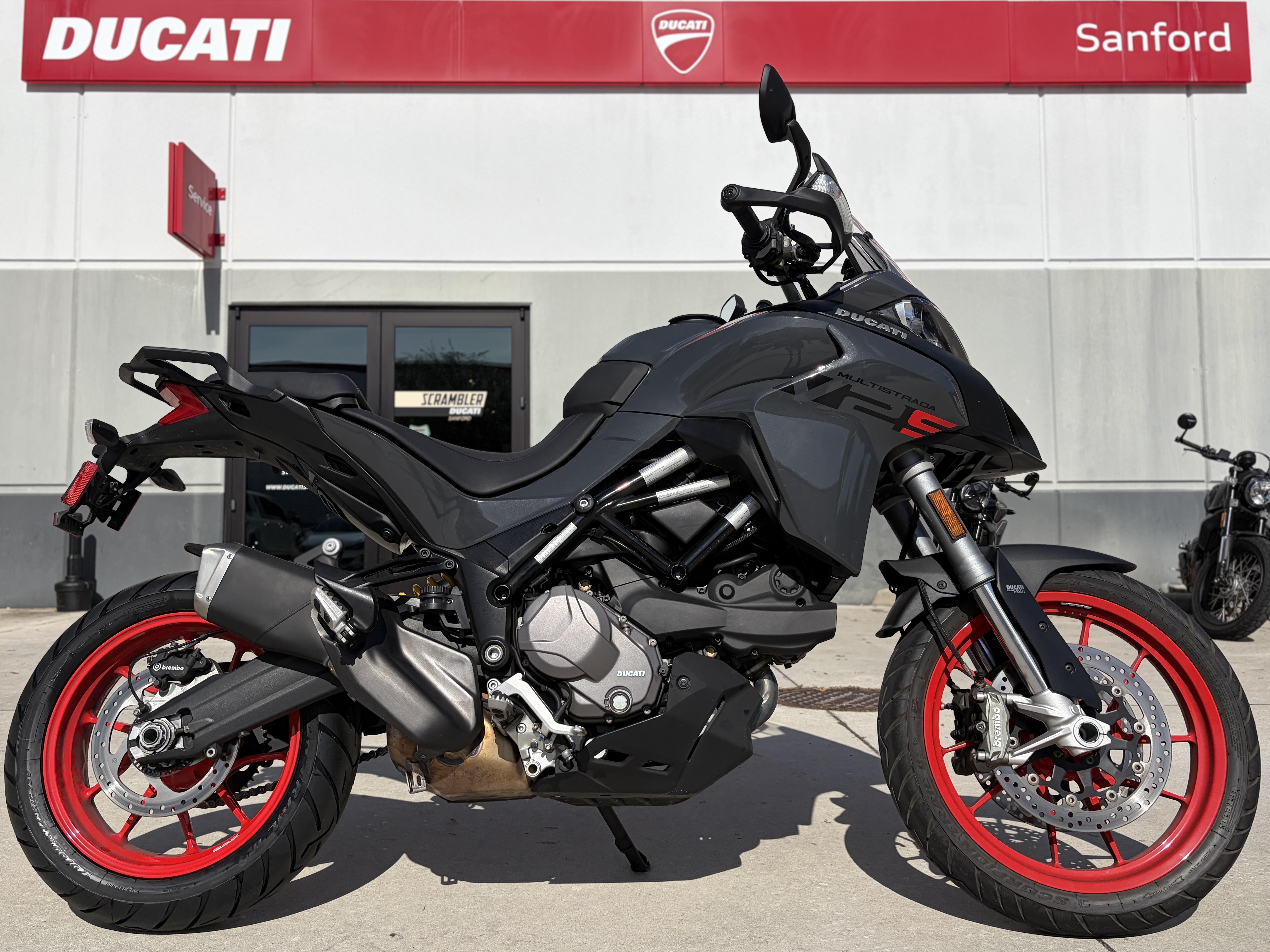 2022 Ducati MULTISTRADA 950 950 in Sanford, FL