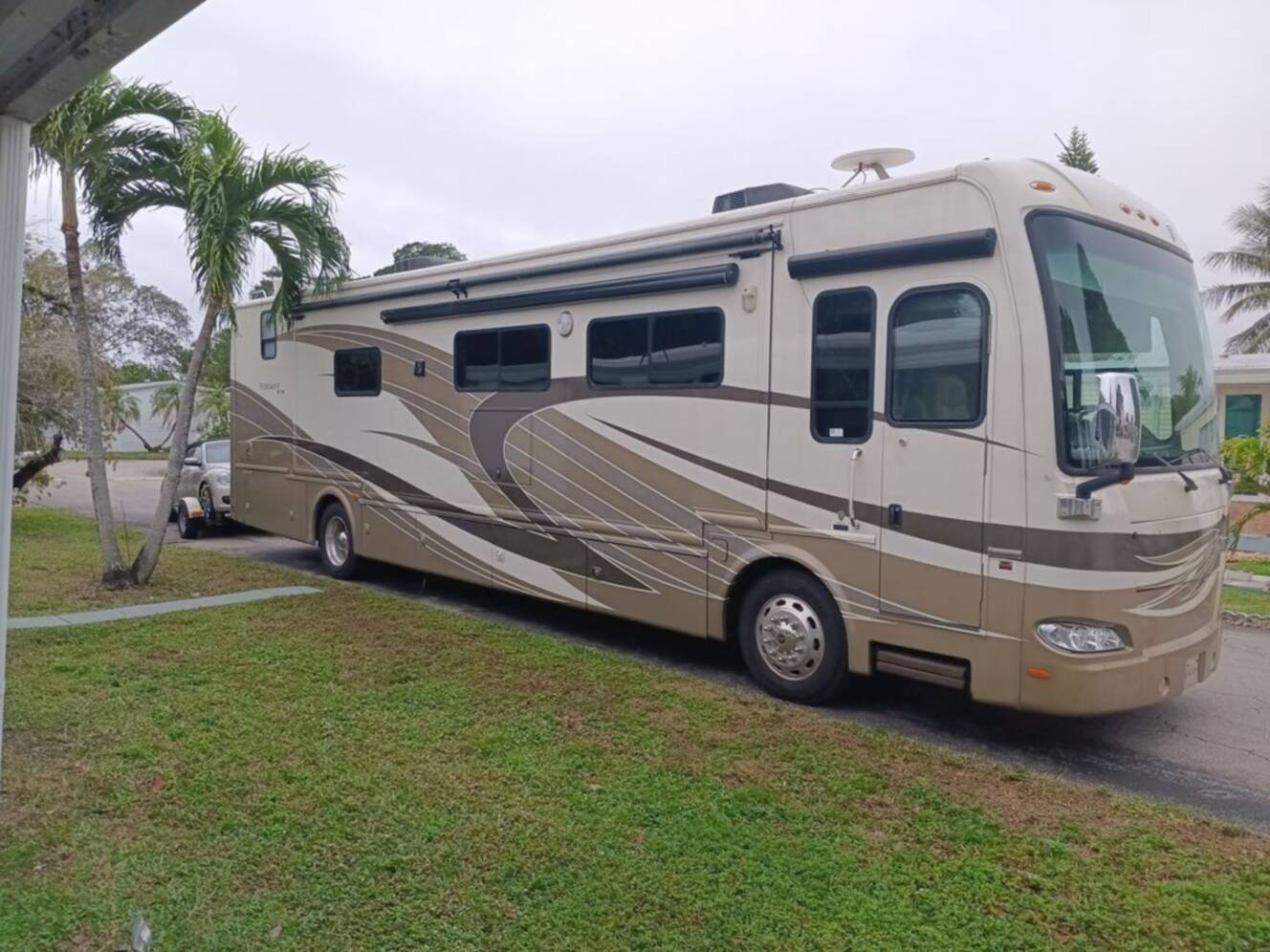 A photo of this 2013 Thor Motor Coach Tuscany XTE 40EX