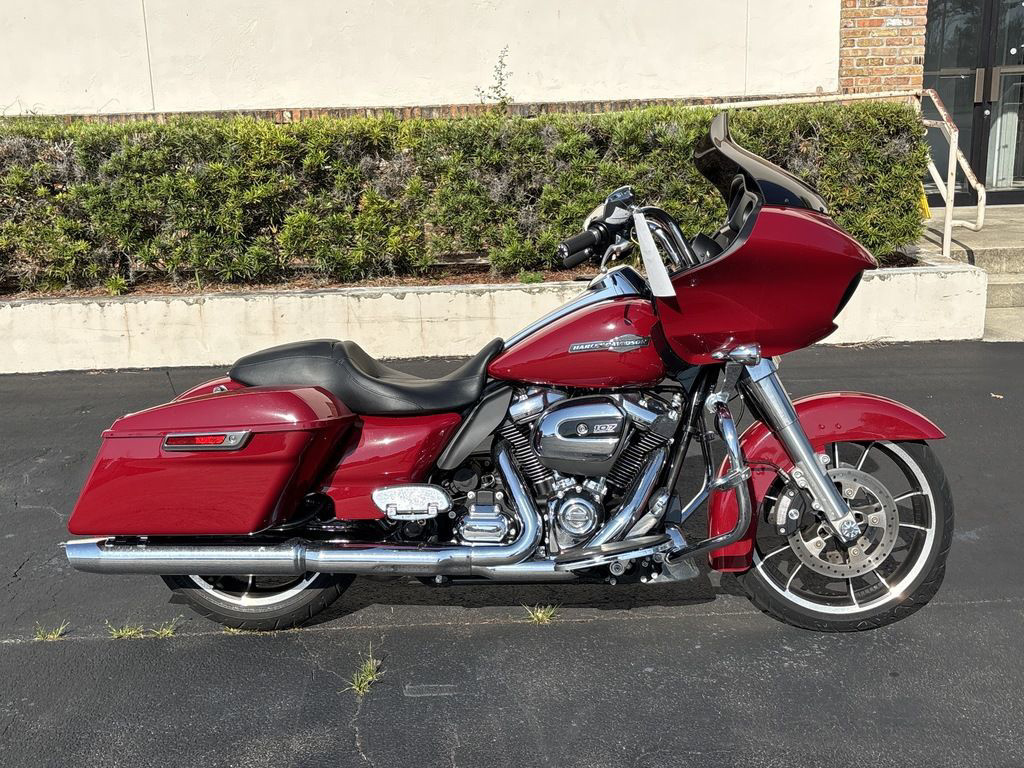 2021 Harley-Davidson  FLTRX - Road Glide CUSTOM in daytona beach FL