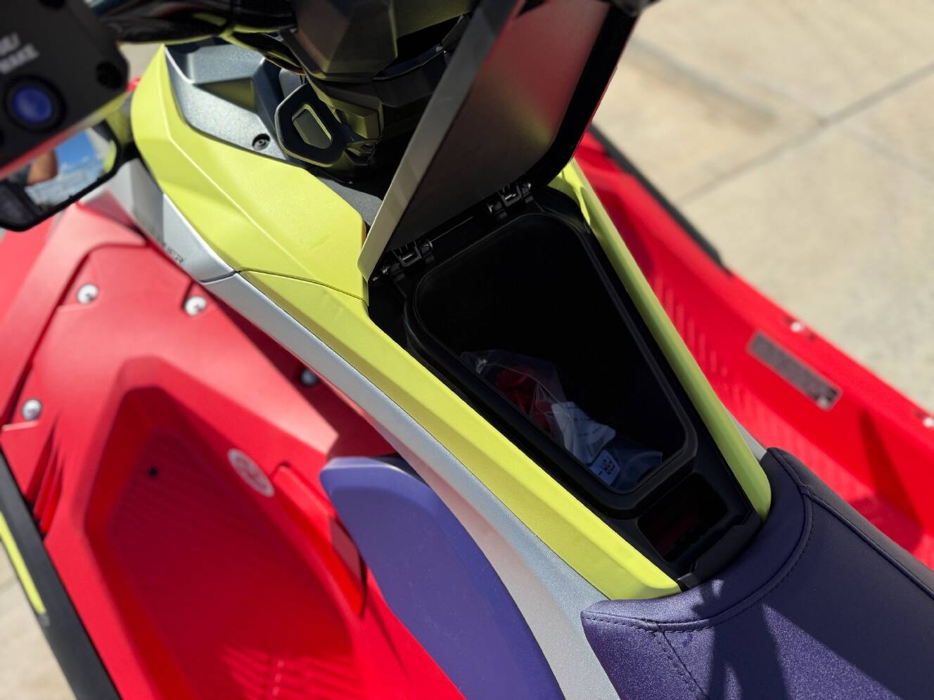 A photo of this 2027 Yamaha JetBlaster PRO 3-Up