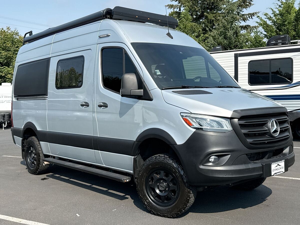 2022 Winnebago Revel 44E 4X4 in sandy OR