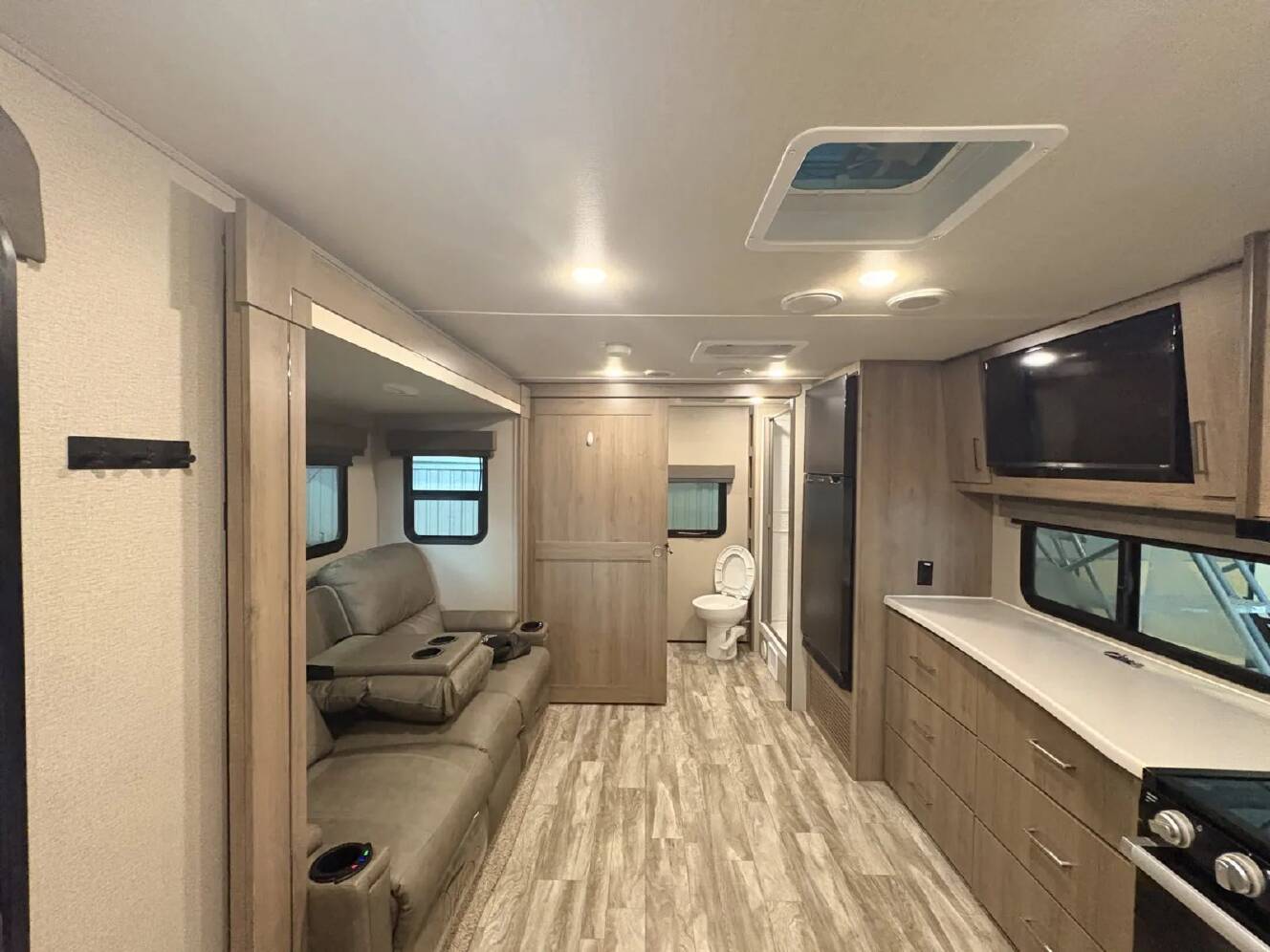 A photo of this 2022 Grand Design IMAGINE 22RBE