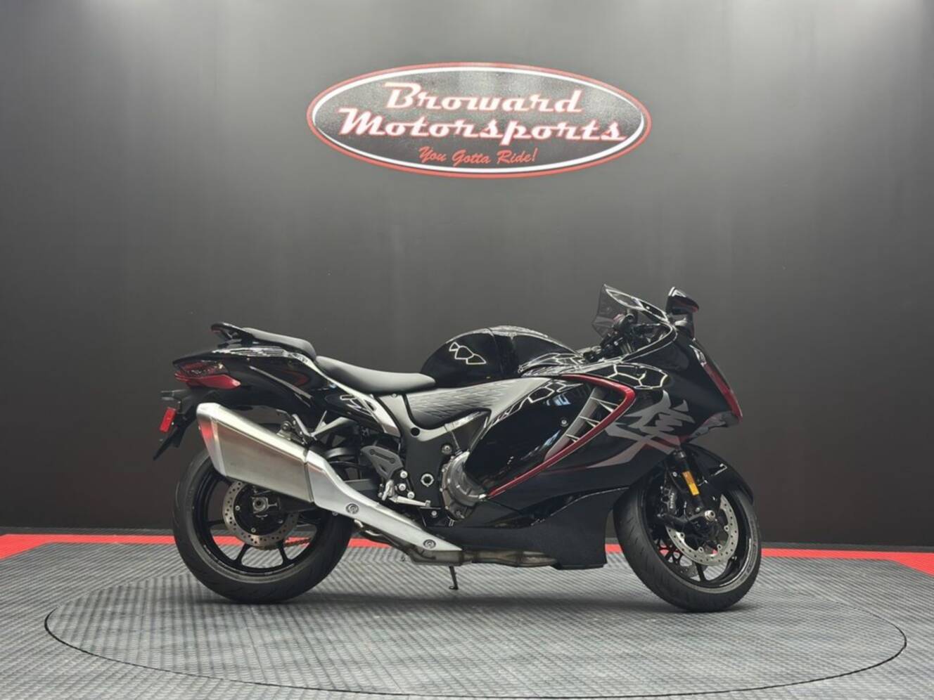 A photo of this 2026 Suzuki Hayabusa