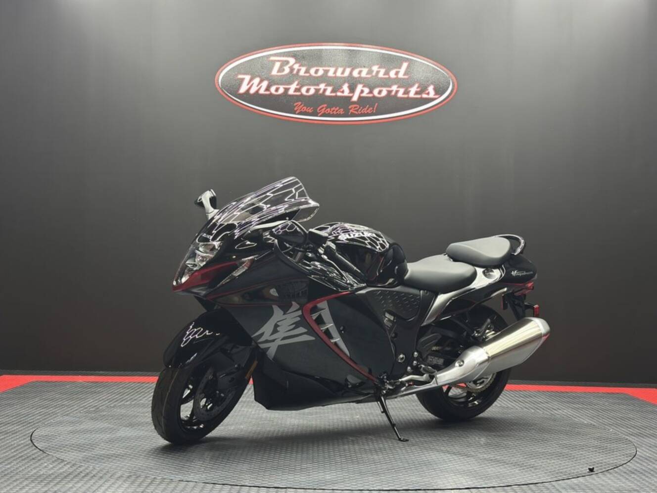 A photo of this 2026 Suzuki Hayabusa