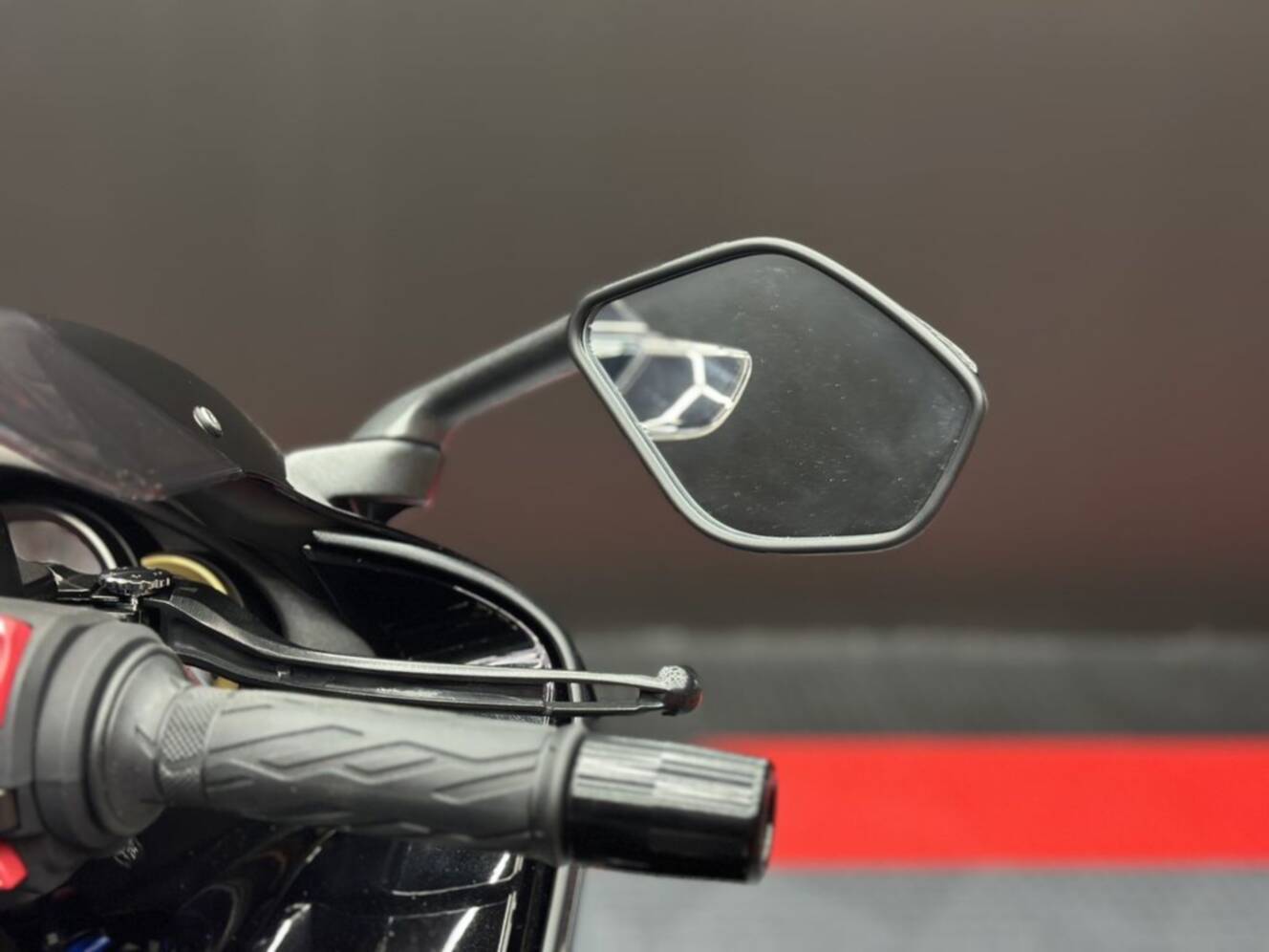 A photo of this 2026 Suzuki Hayabusa