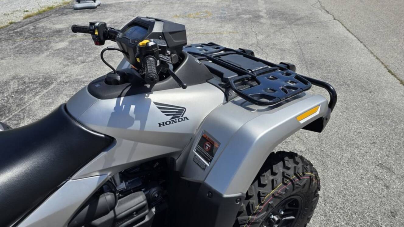 A photo of this 2026 Honda® FourTrax Rubicon 700 4x4 Automatic Matte Silver