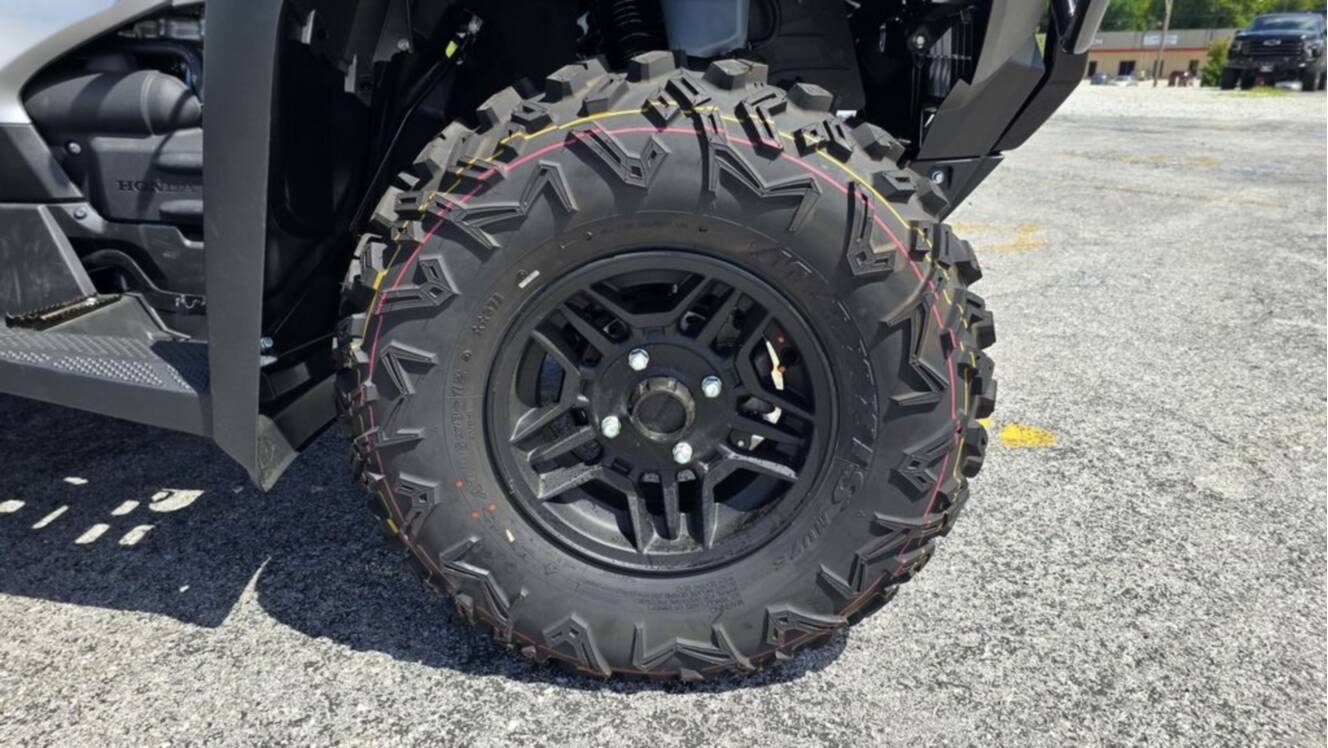 A photo of this 2026 Honda® FourTrax Rubicon 700 4x4 Automatic Matte Silver