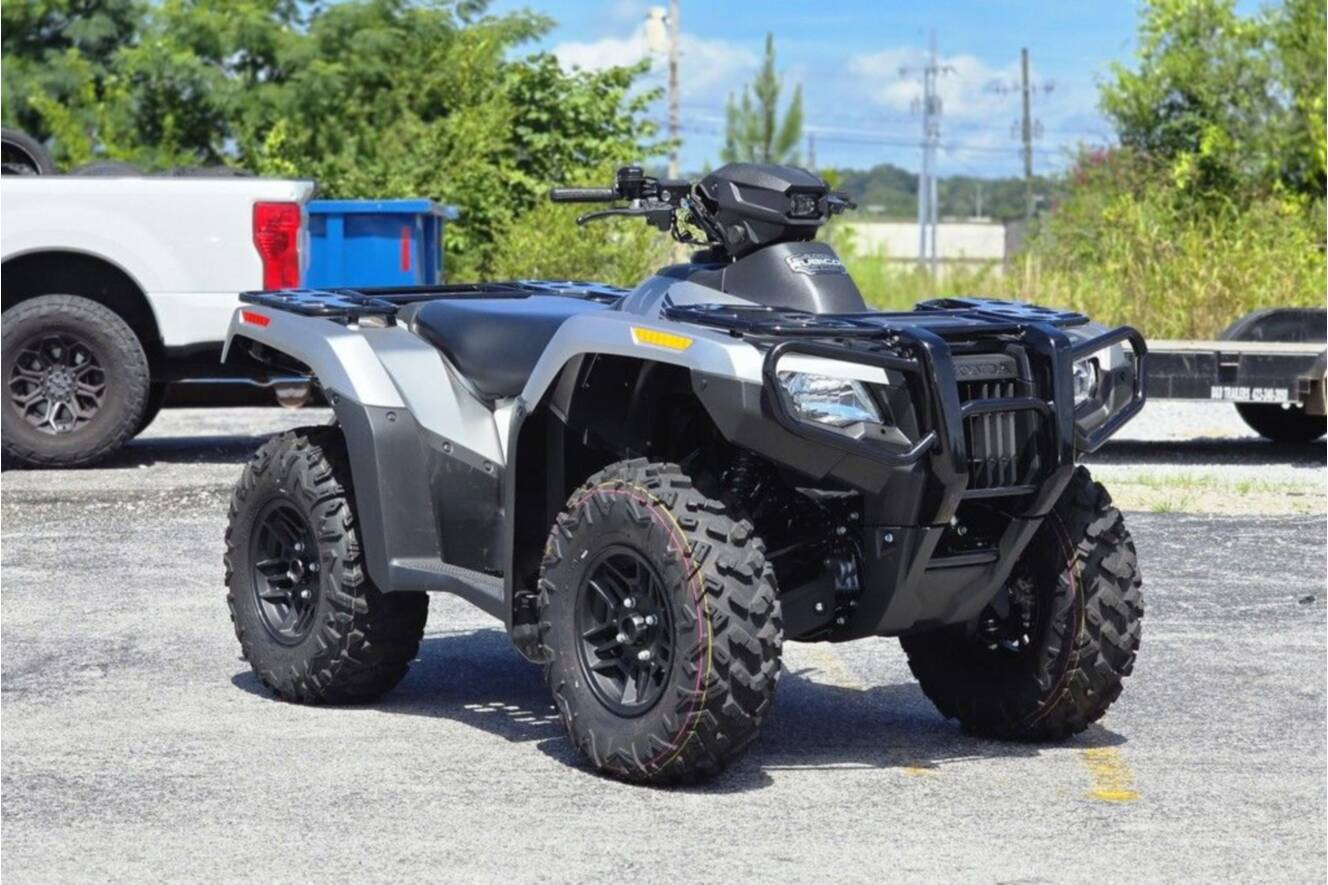 A photo of this 2026 Honda® FourTrax Rubicon 700 4x4 Automatic Matte Silver