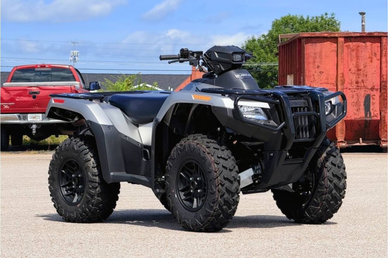 A photo of this 2026 Honda® FourTrax Rubicon 700 4x4 Automatic Matte Silver