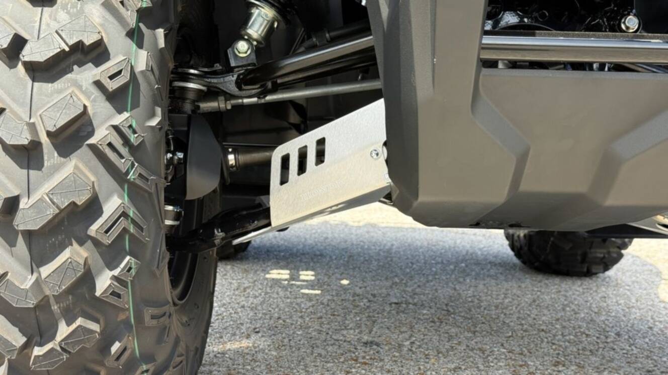 A photo of this 2026 Honda® FourTrax Rubicon 700 4x4 Automatic Matte Silver