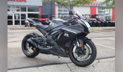2025 Suzuki GSX-R600 Sportbike motorcycle