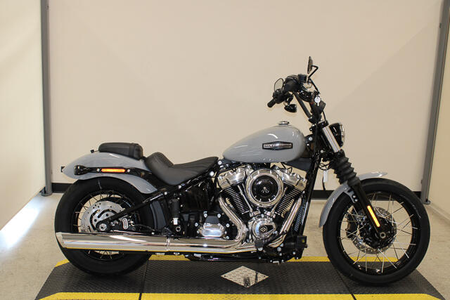 2026 Harley-Davidson Street Bob in Miami, FL