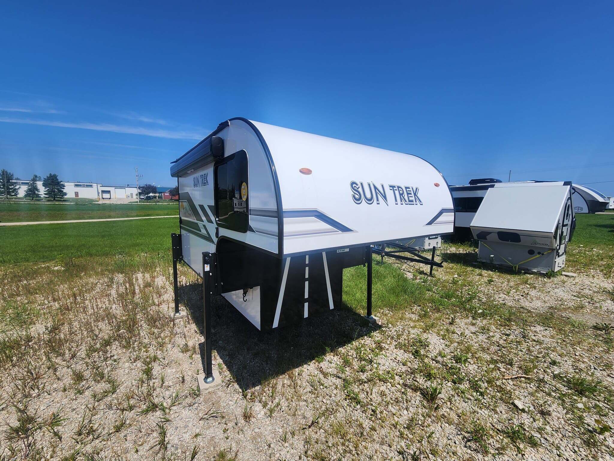 2027 Sunset Park Rv Sun Trek 600 in sturtevant WI
