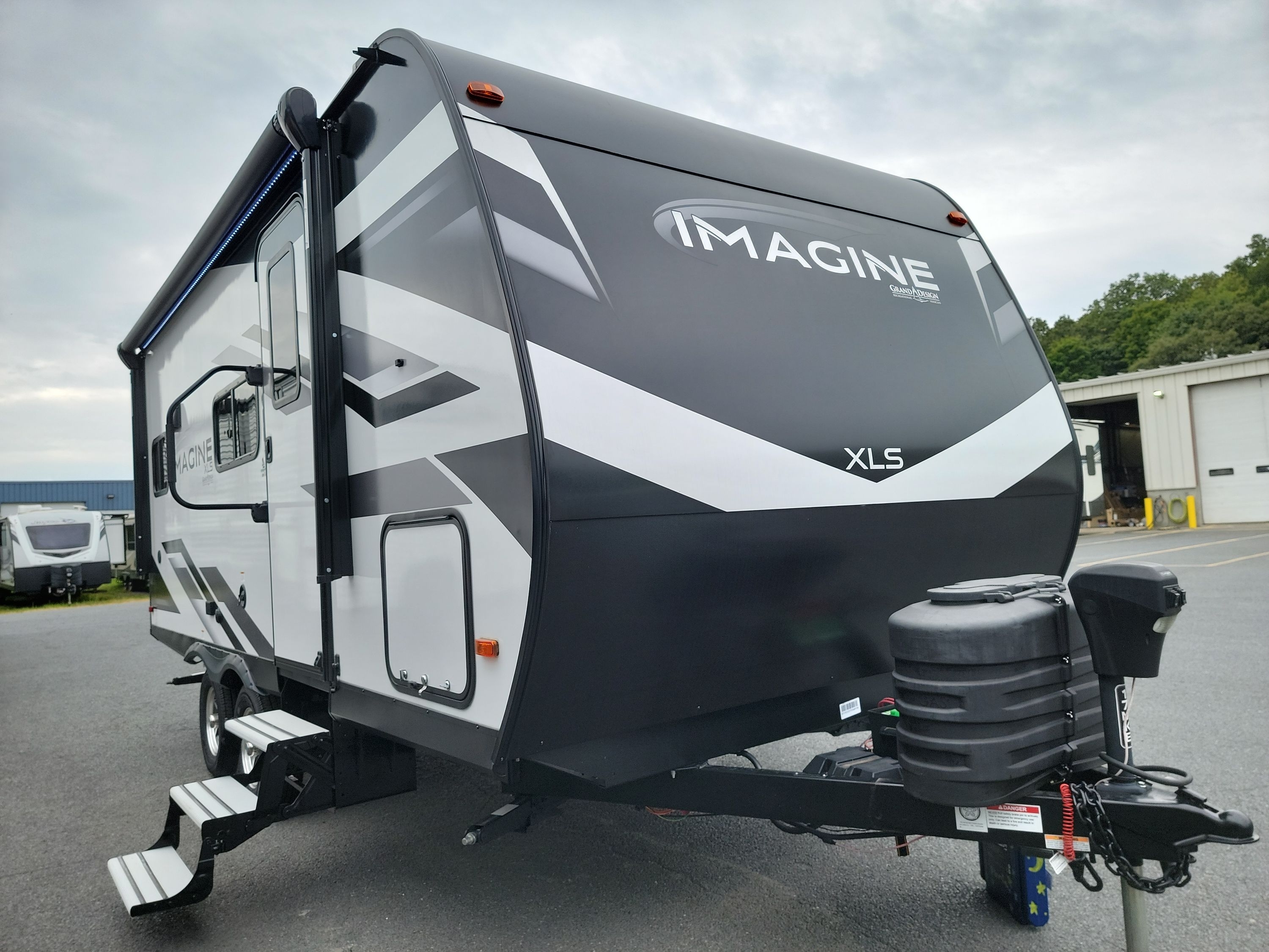 2025 Grand Design IMAGINE XLS 17MKE in west hatfield MA