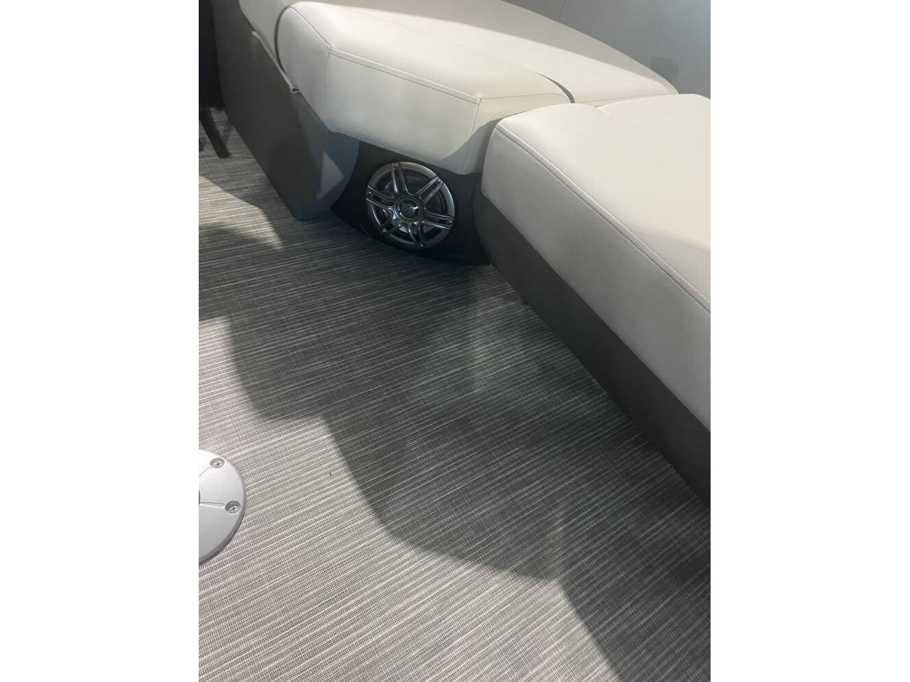 A photo of this 2025 Viaggio LAGO V20U