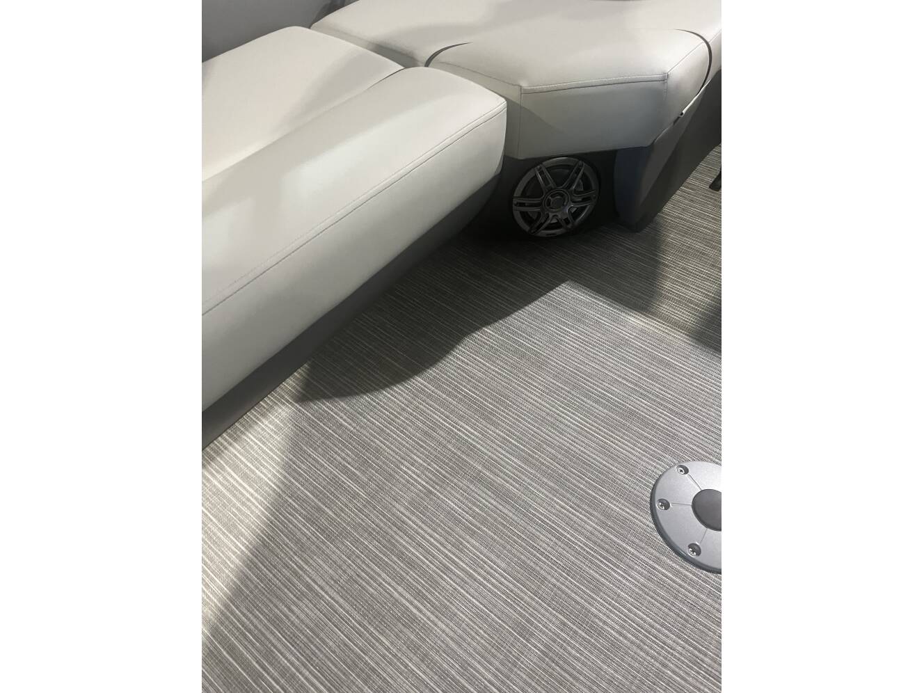 A photo of this 2025 Viaggio LAGO V20U
