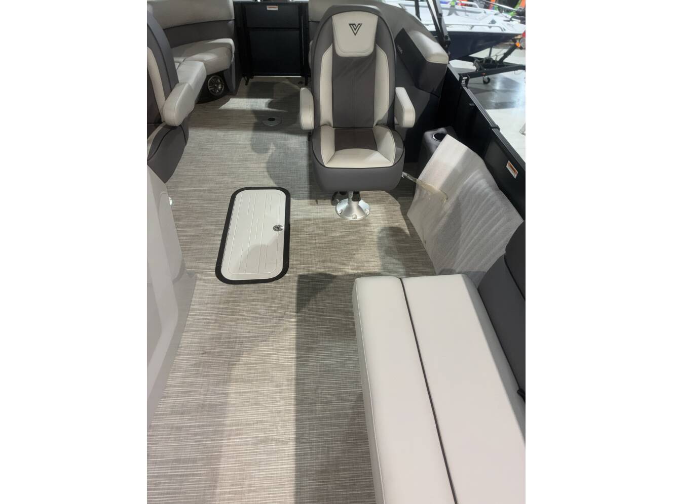 A photo of this 2025 Viaggio LAGO V20U