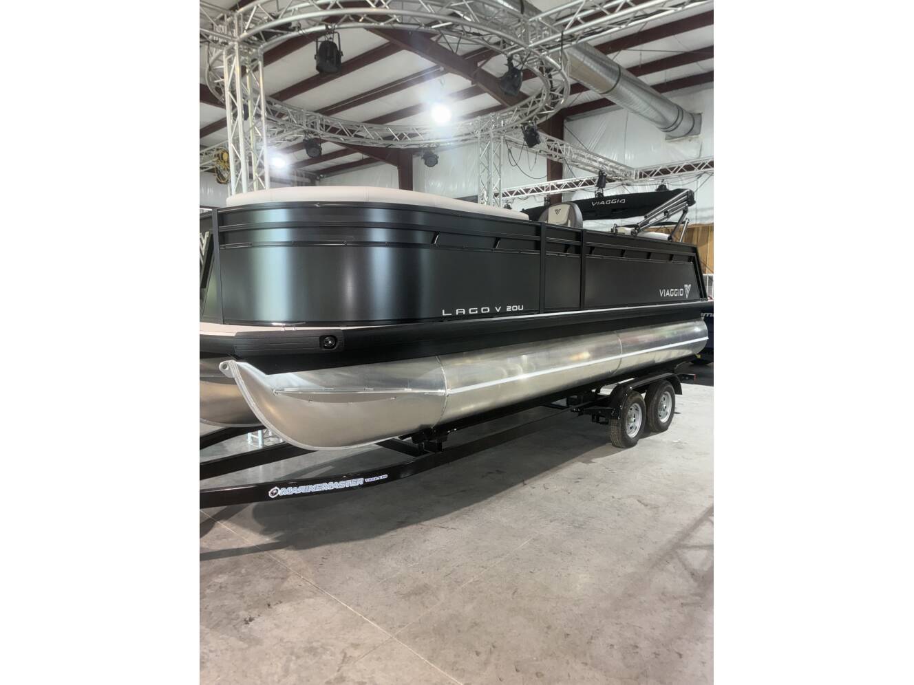 A photo of this 2025 Viaggio LAGO V20U