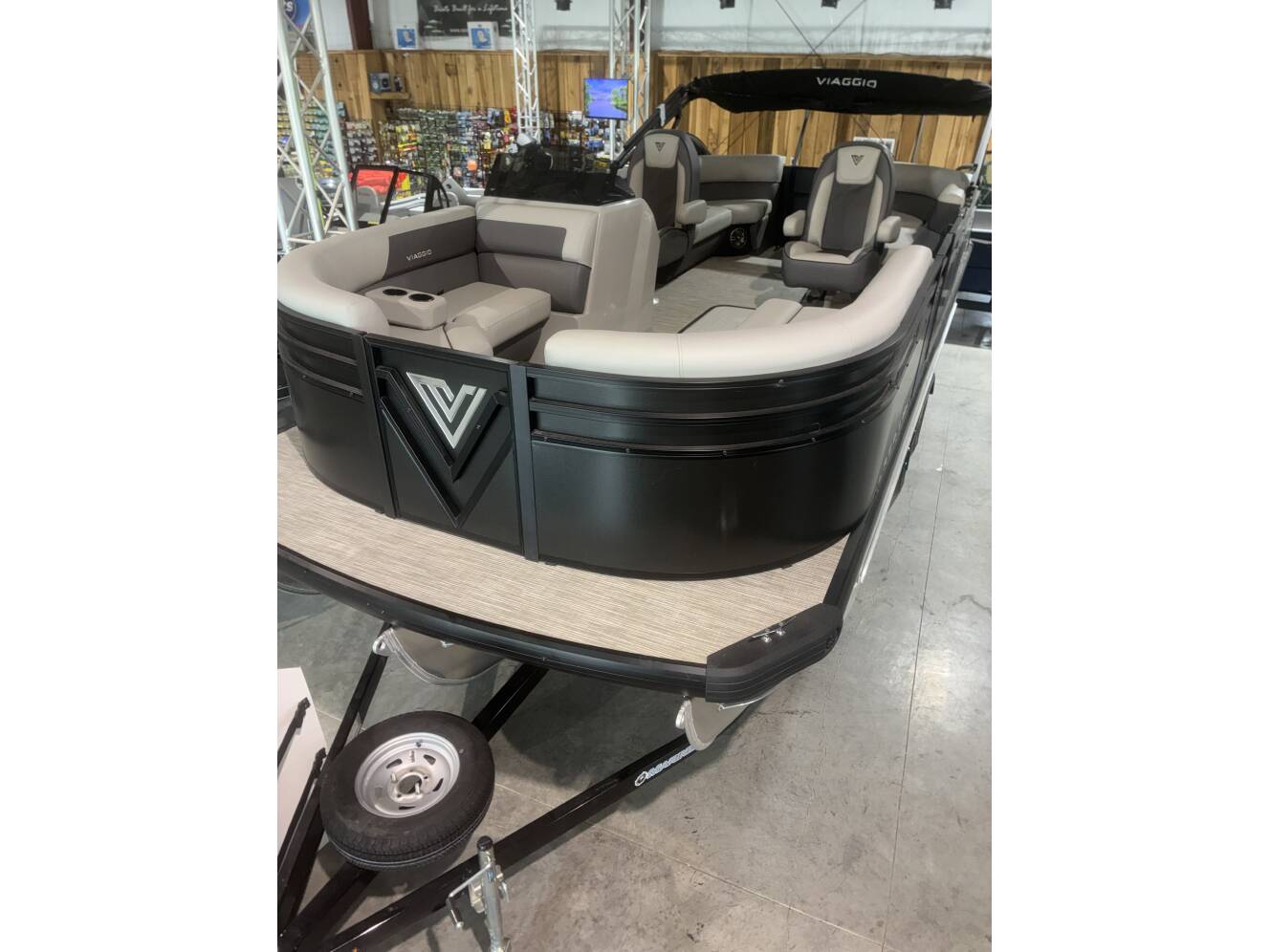 A photo of this 2025 Viaggio LAGO V20U