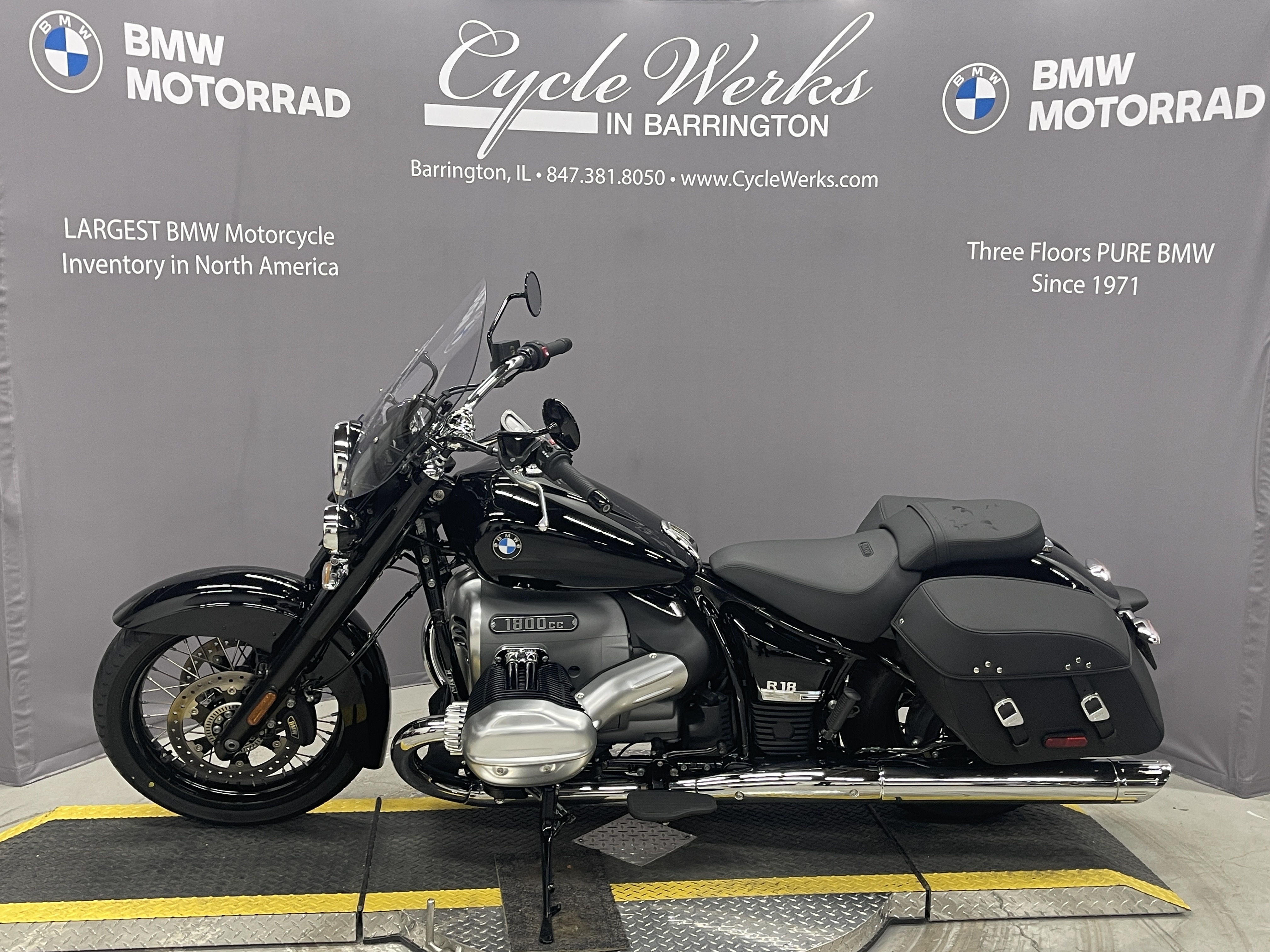 2025 BMW R 18 CLASSIC CLASSIC in Barrington, IL