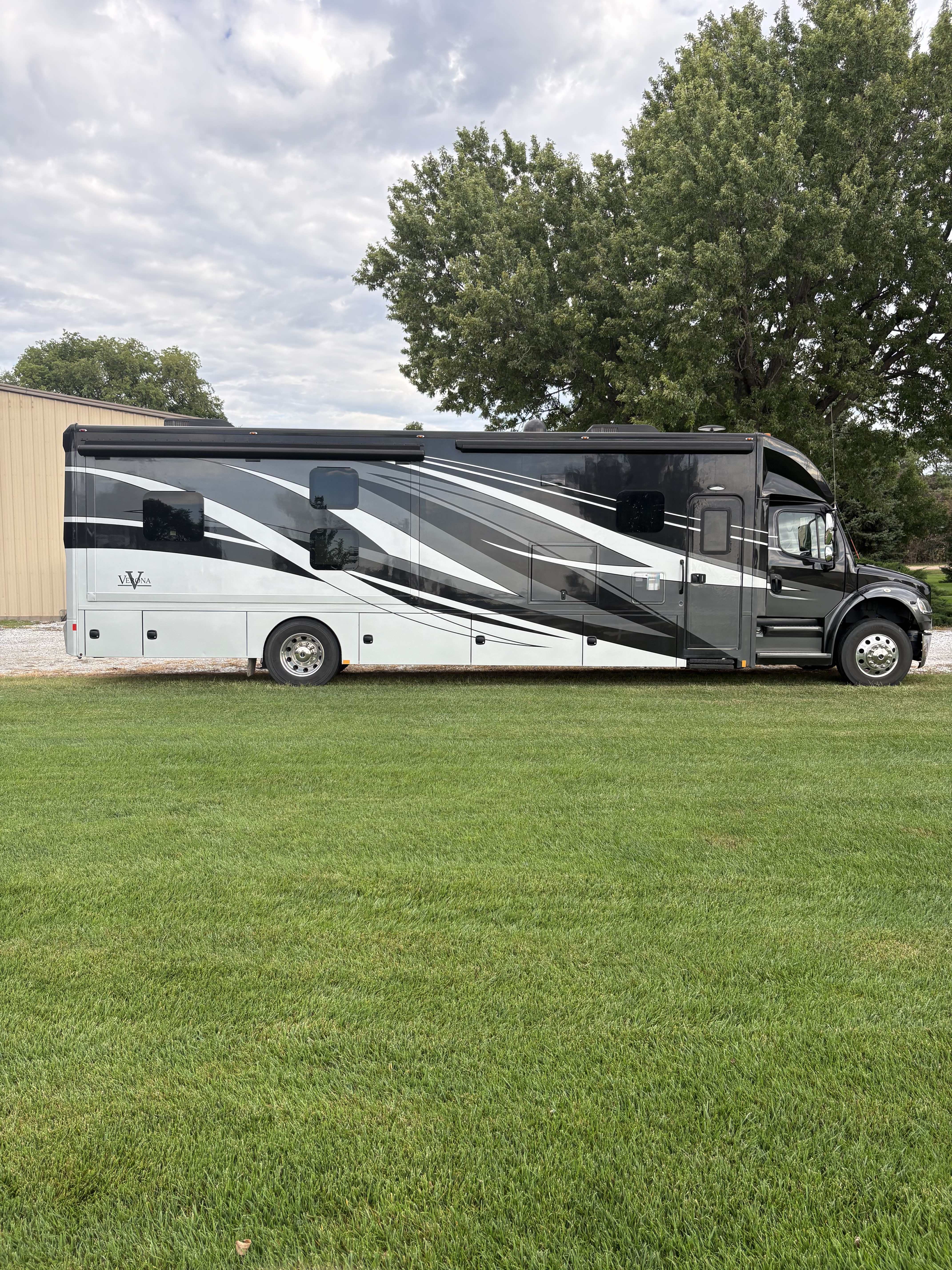 2019 Renegade VERONA 40VBH RV