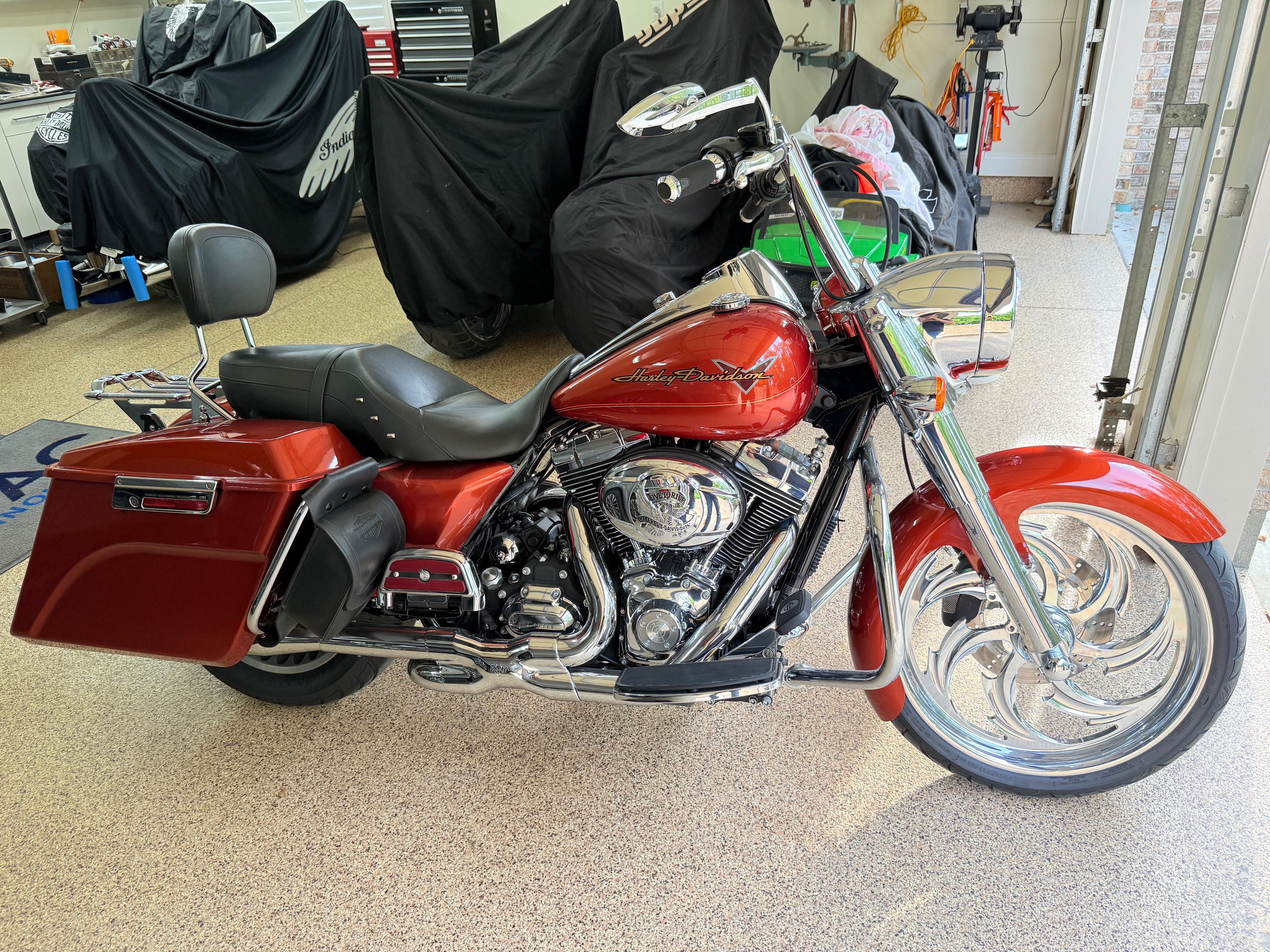 2011 Harley-Davidson ROAD KING FLHR FLHR in Westchester, OH