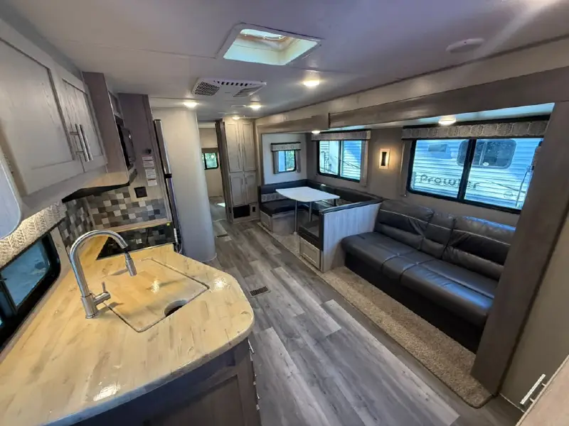 2022 COACHMEN CATALINA 323BHDSCK
