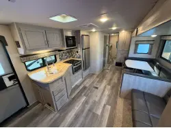 2022 COACHMEN CATALINA 323BHDSCK
