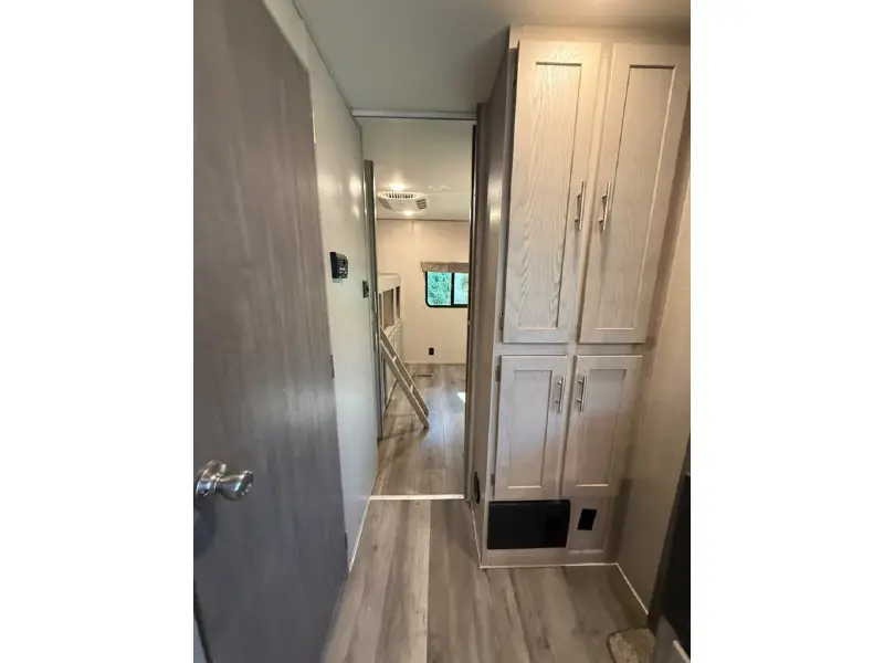 2022 COACHMEN CATALINA 323BHDSCK