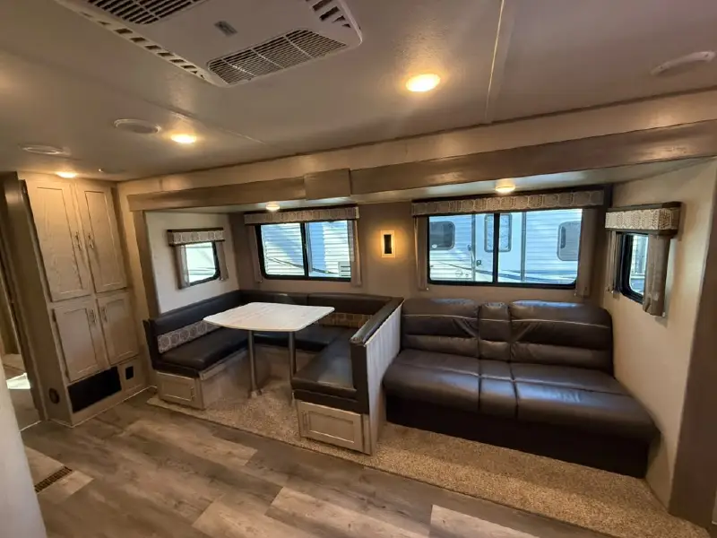 2022 COACHMEN CATALINA 323BHDSCK